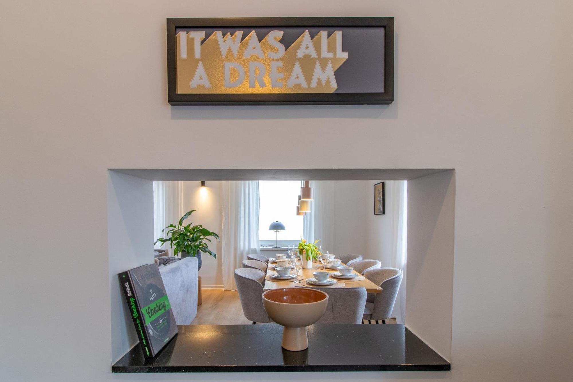 Stilvolles City-Apartment I Netflix I Wlan L Stellplatz I Zentral Schwarzenberg  Exterior foto