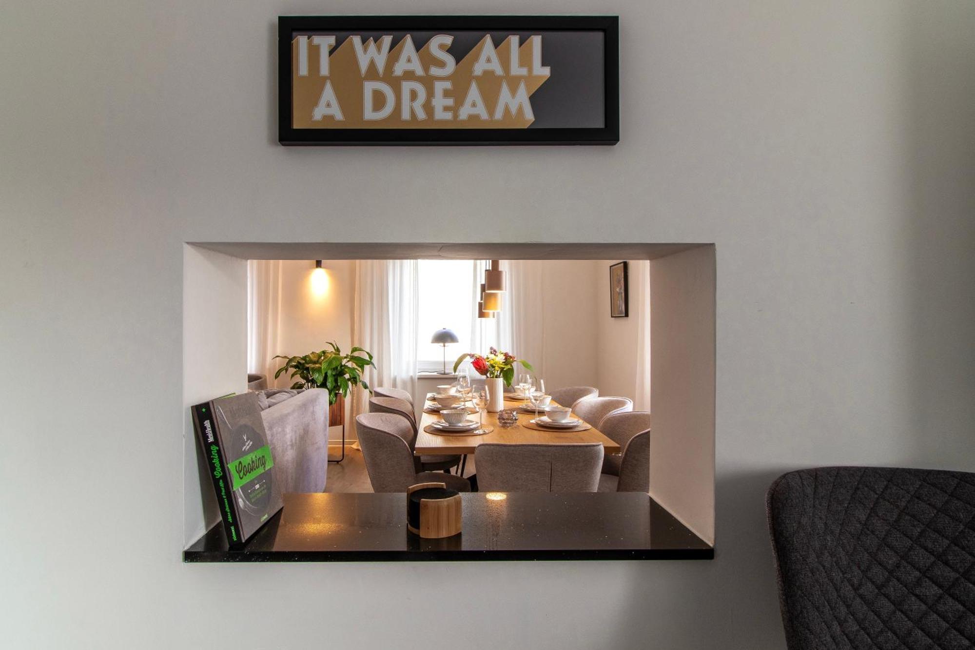 Stilvolles City-Apartment I Netflix I Wlan L Stellplatz I Zentral Schwarzenberg  Exterior foto