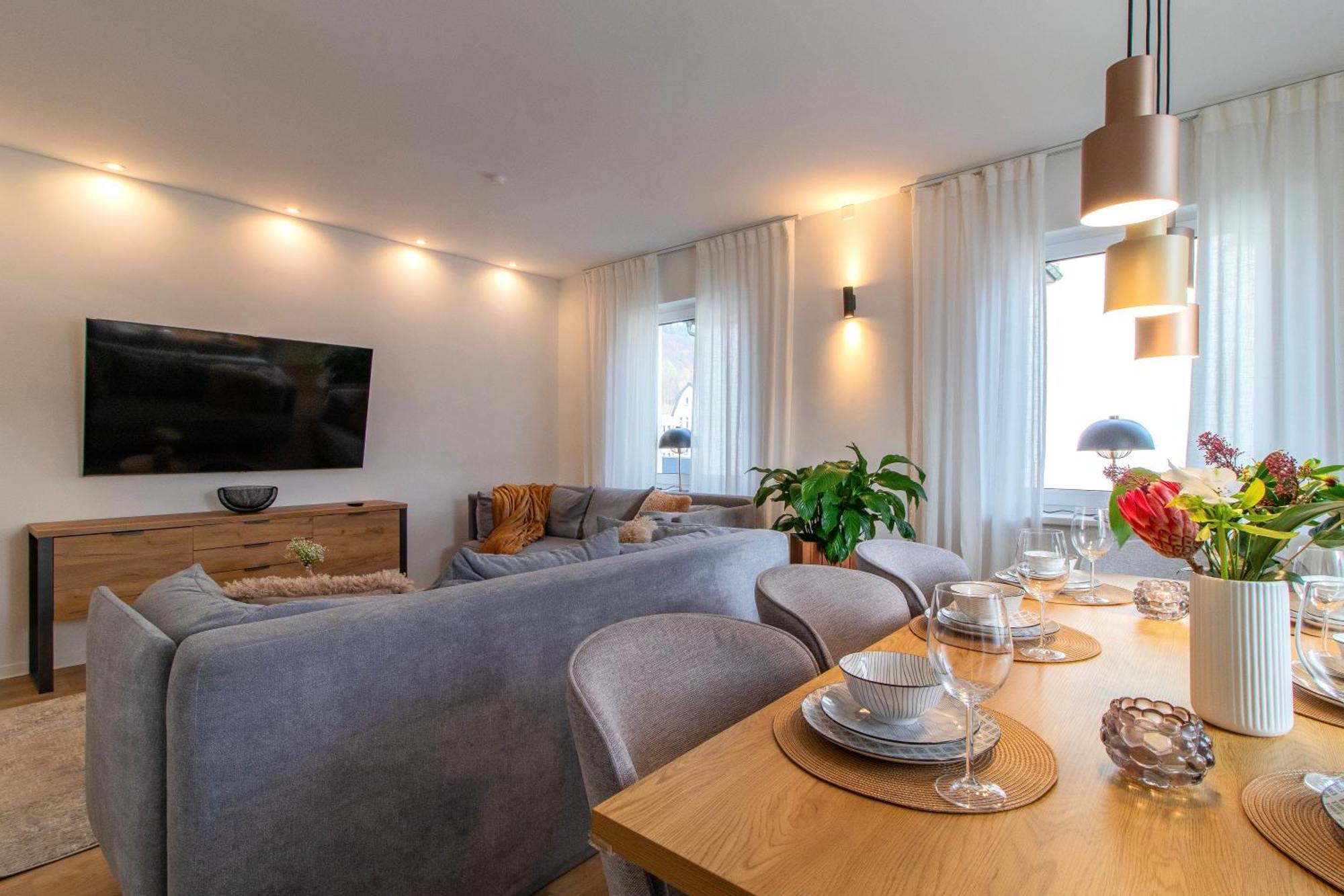 Stilvolles City-Apartment I Netflix I Wlan L Stellplatz I Zentral Schwarzenberg  Exterior foto